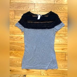 H&M GRAY AND BLACK LACE SHIRT